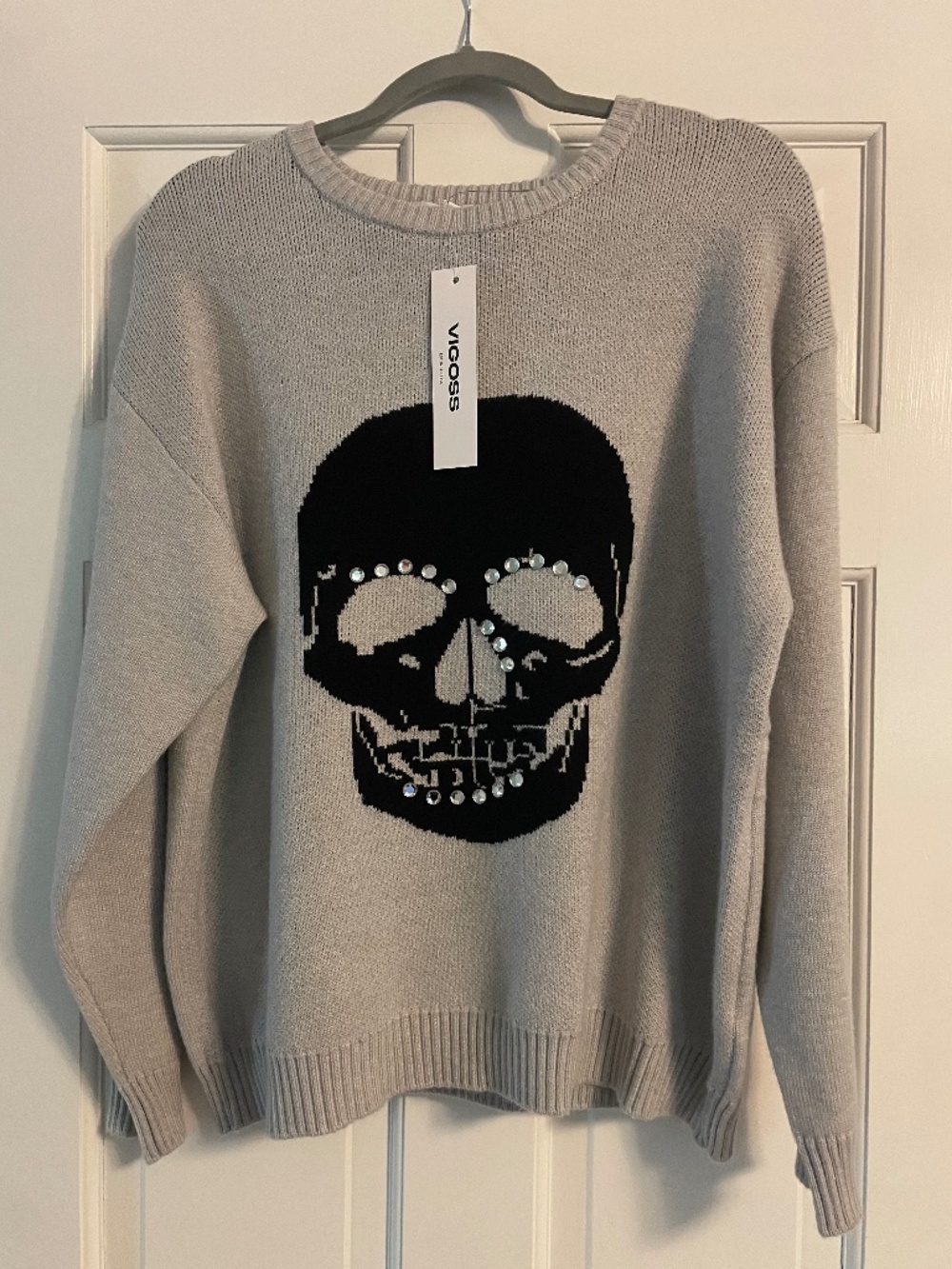 Vigoss Women's Gray Rhinestone Skull Goth Grunge Knit Sweater L New with Tag NWT